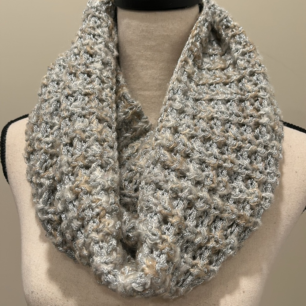 Scarf - Picture 2 of 5